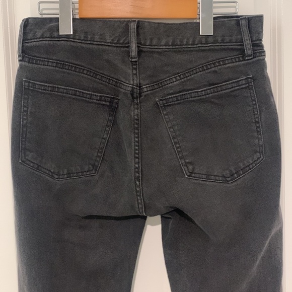 GAP Denim “Best Girlfriend” Fit in black - Picture 3 of 6